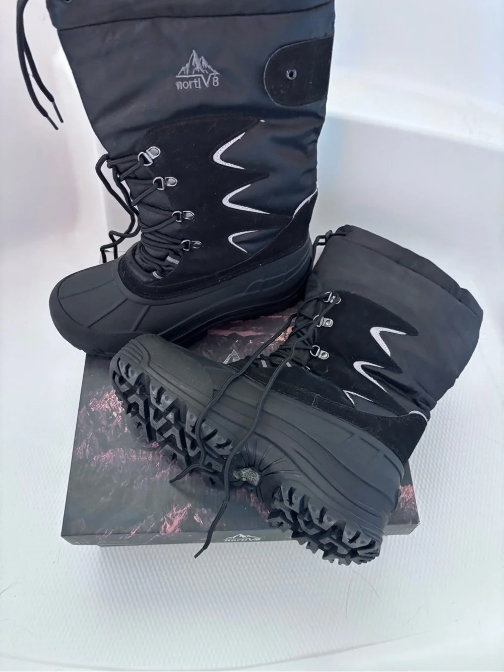 nortiV8 Men's Black Winter Snow Boots with Insulated Shaft